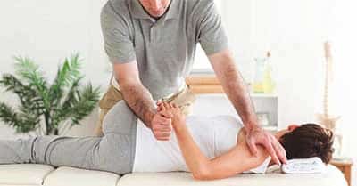 chiropractor giving chiropractic treatment in Kuala Lumpur Malaysia