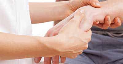 wrist pain and hand pain